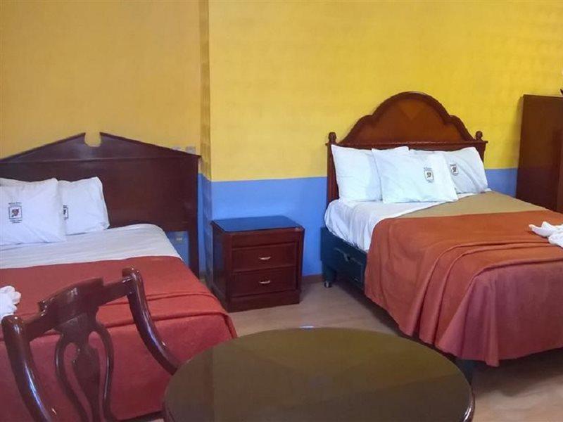 Hotel Real Tlaxcala Экстерьер фото