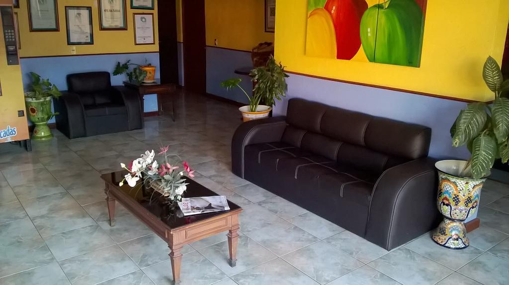 Hotel Real Tlaxcala Экстерьер фото