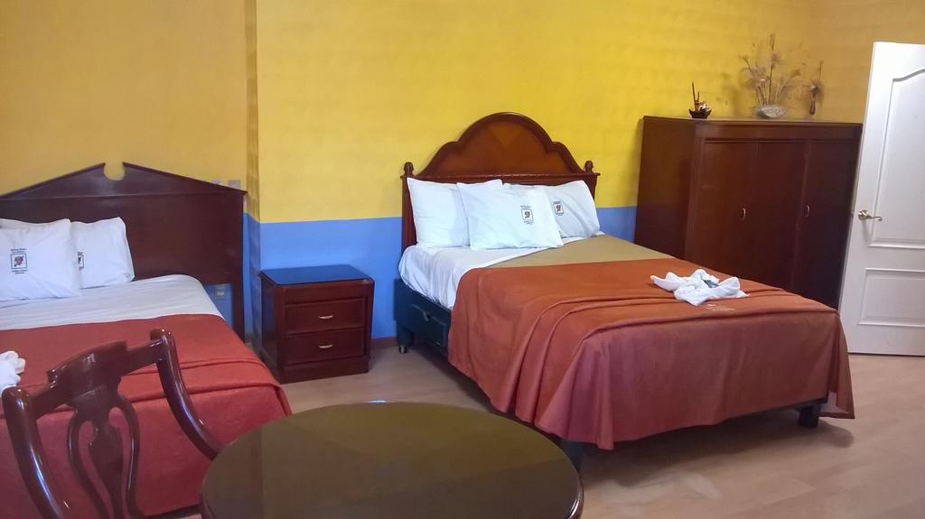 Hotel Real Tlaxcala Экстерьер фото